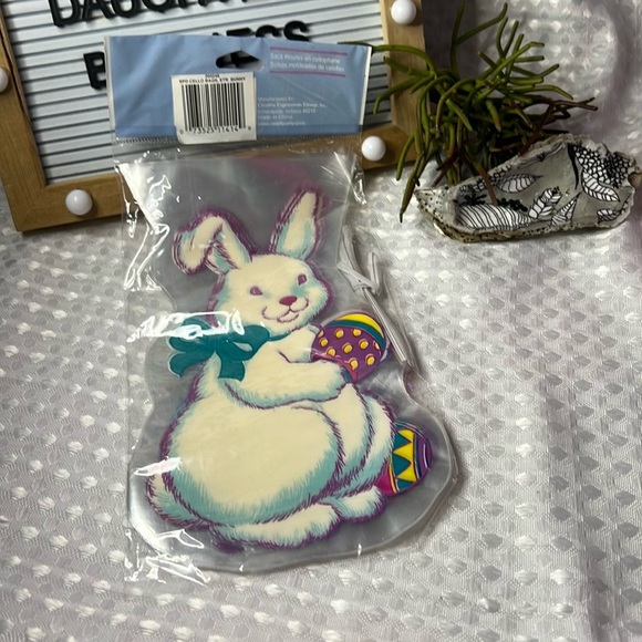 Easter Vintage BUNNY Cello Bags , 20/pk, 1 package, Easter Goody Bags. - Picture 2 of 2